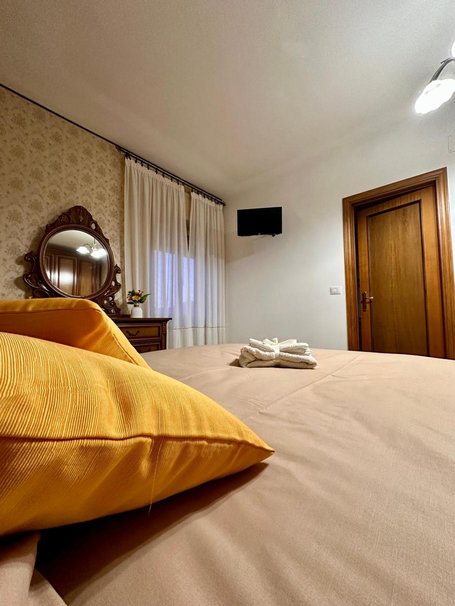 Affittacamere La Dimora Dei Nonni Cascia Esterno foto
